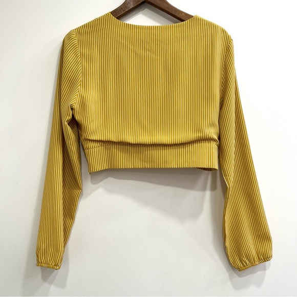 Revolve Superdown Cheyenne Crop Top Mustard Yellow Long Sleeve Large - Picture 4 of 9